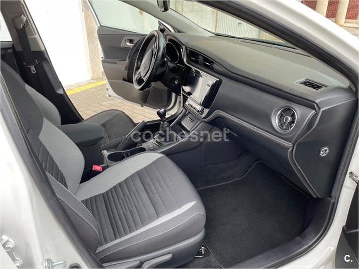 TOYOTA Auris 1.2 120T Active Business Plus 5p.